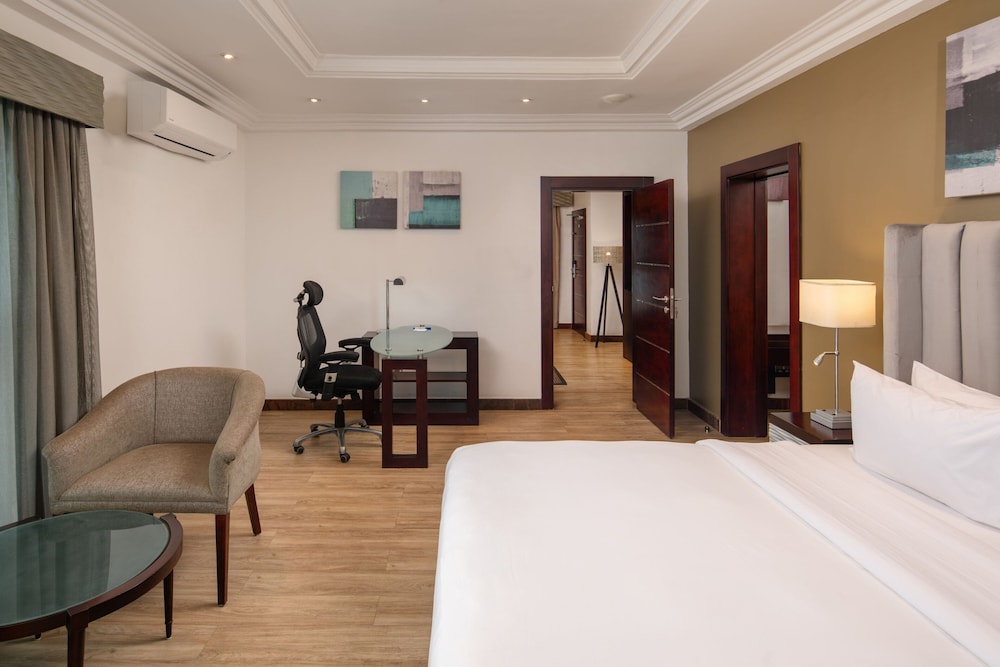 Protea Hotel By Marriott Lagos Kuramo Waters 28/71