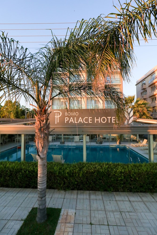 Palace Hotel 80/88