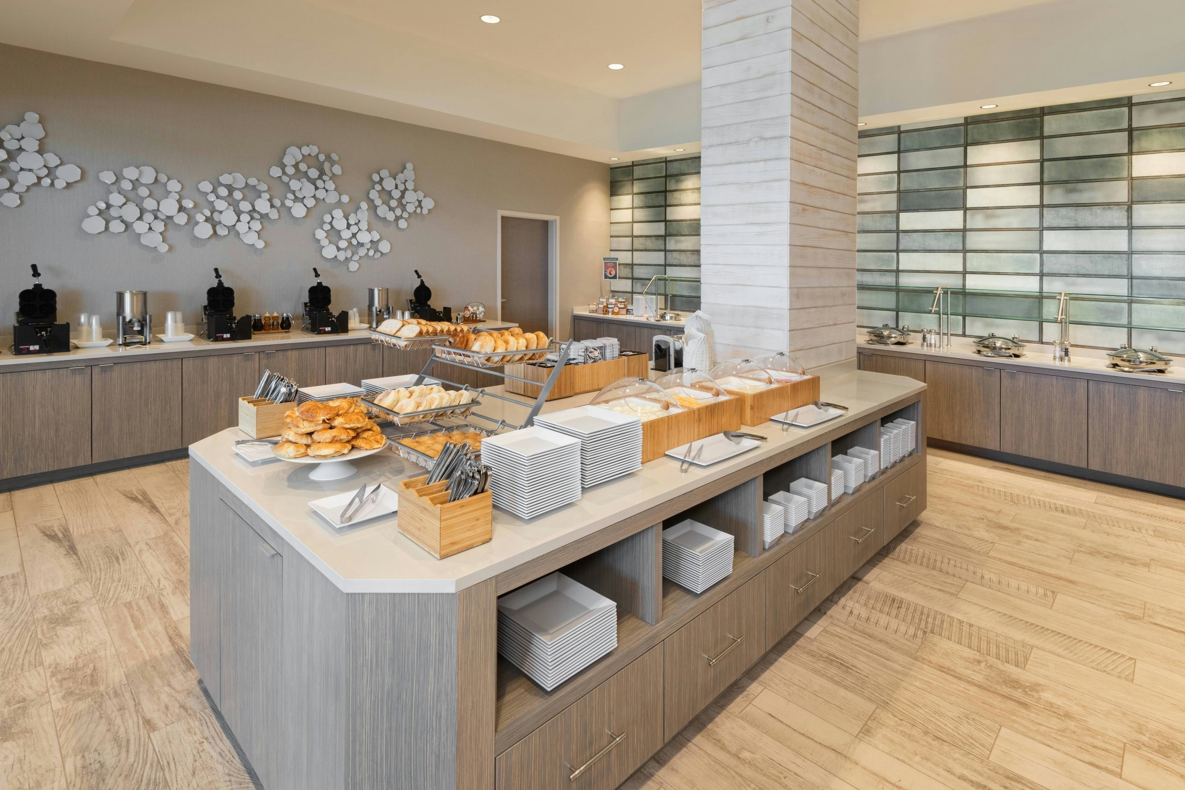 SpringHill Suites by Marriott Panama City Beach Beachfront 34/48