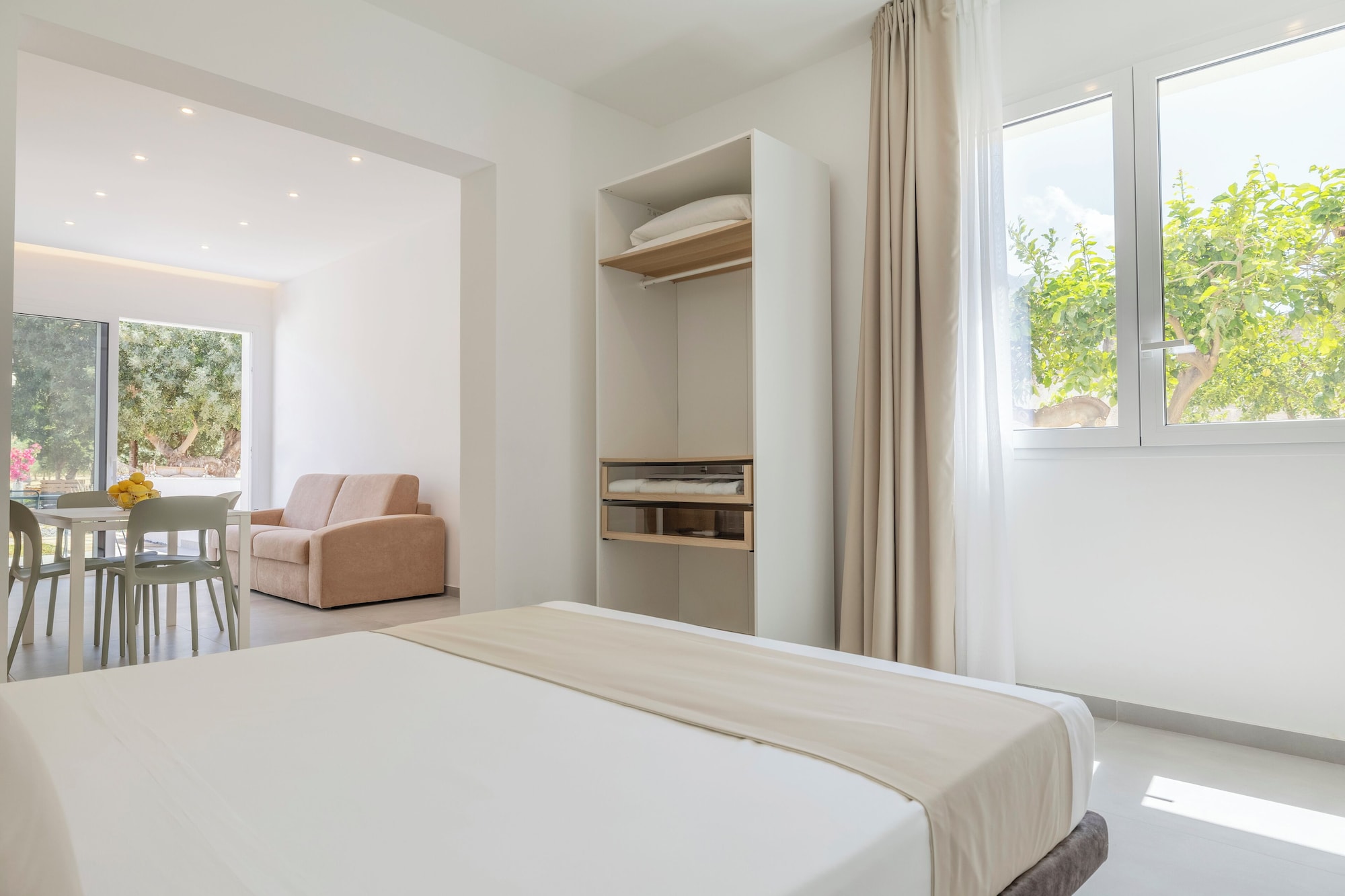 Suite, Queen Bed