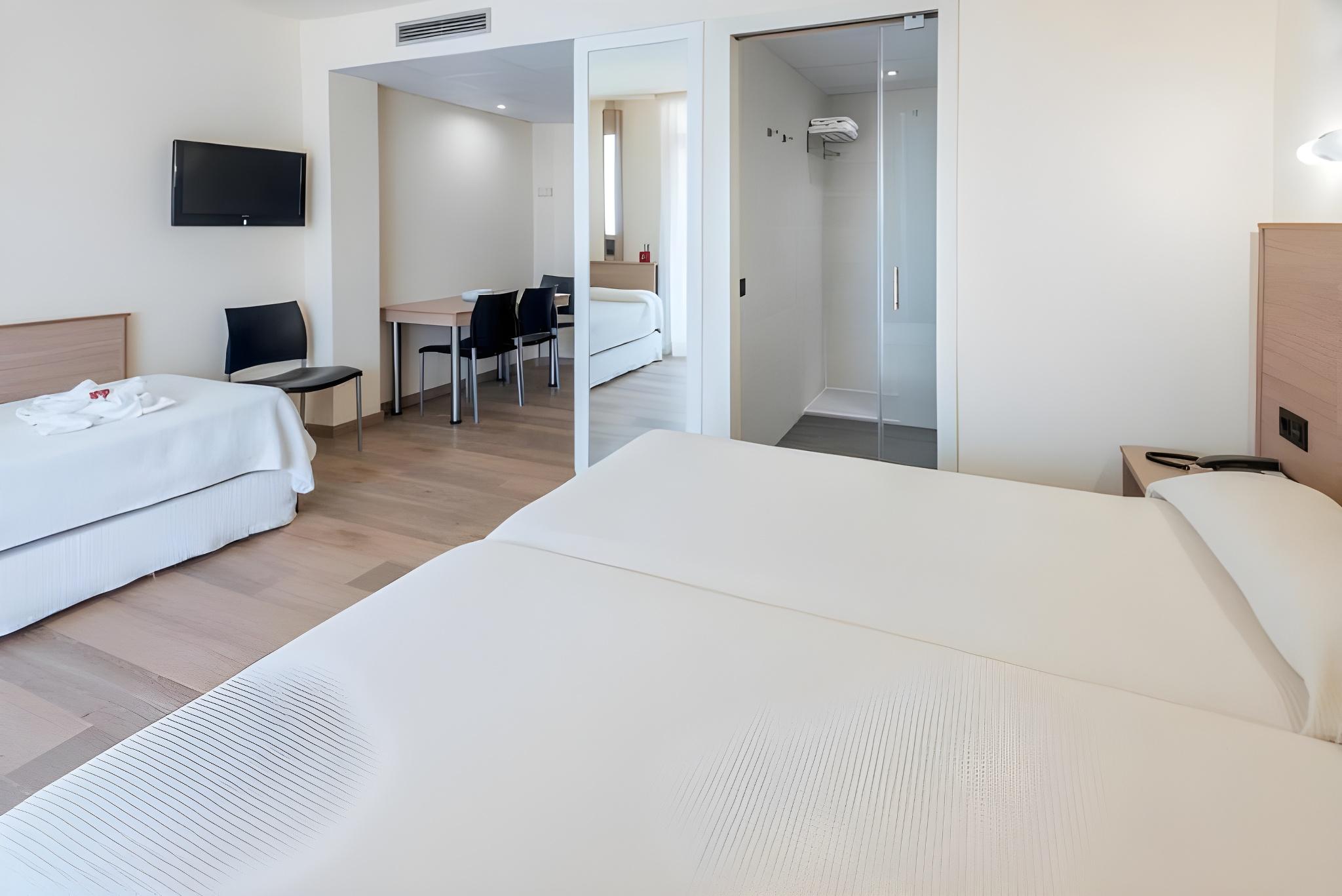 Ponient Aparthotel Marinada 15/48