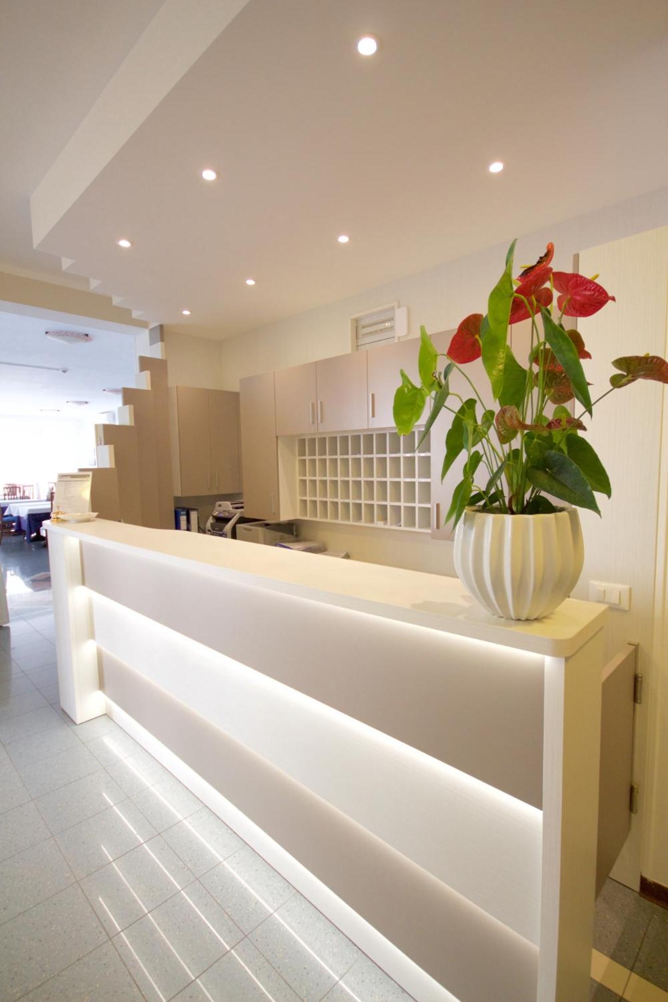 Hotel Serenella 10/60