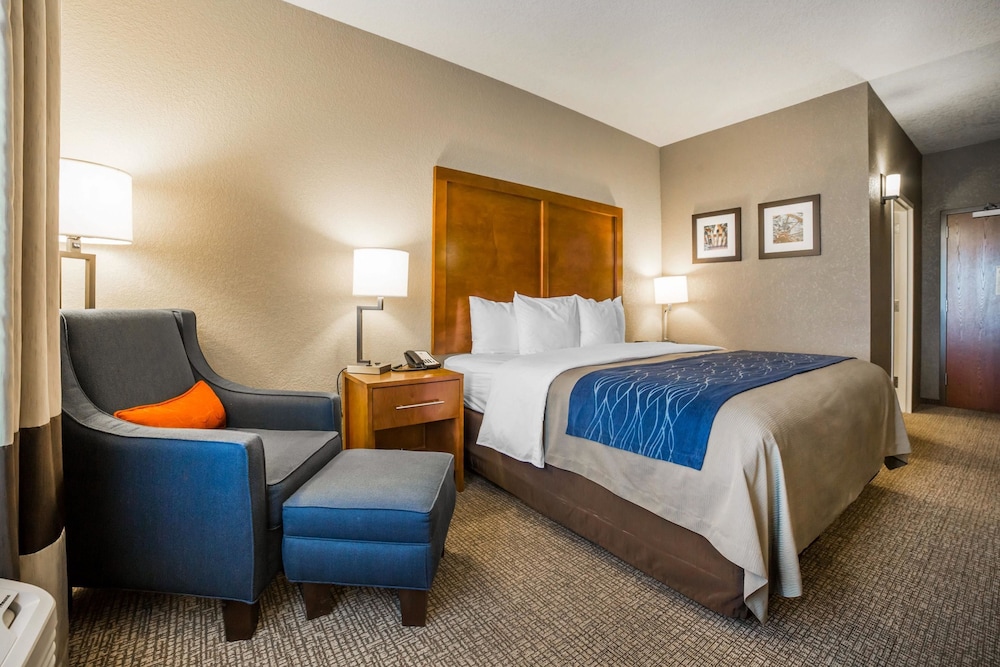 Comfort Inn & Suites Cheyenne, WY 10/41