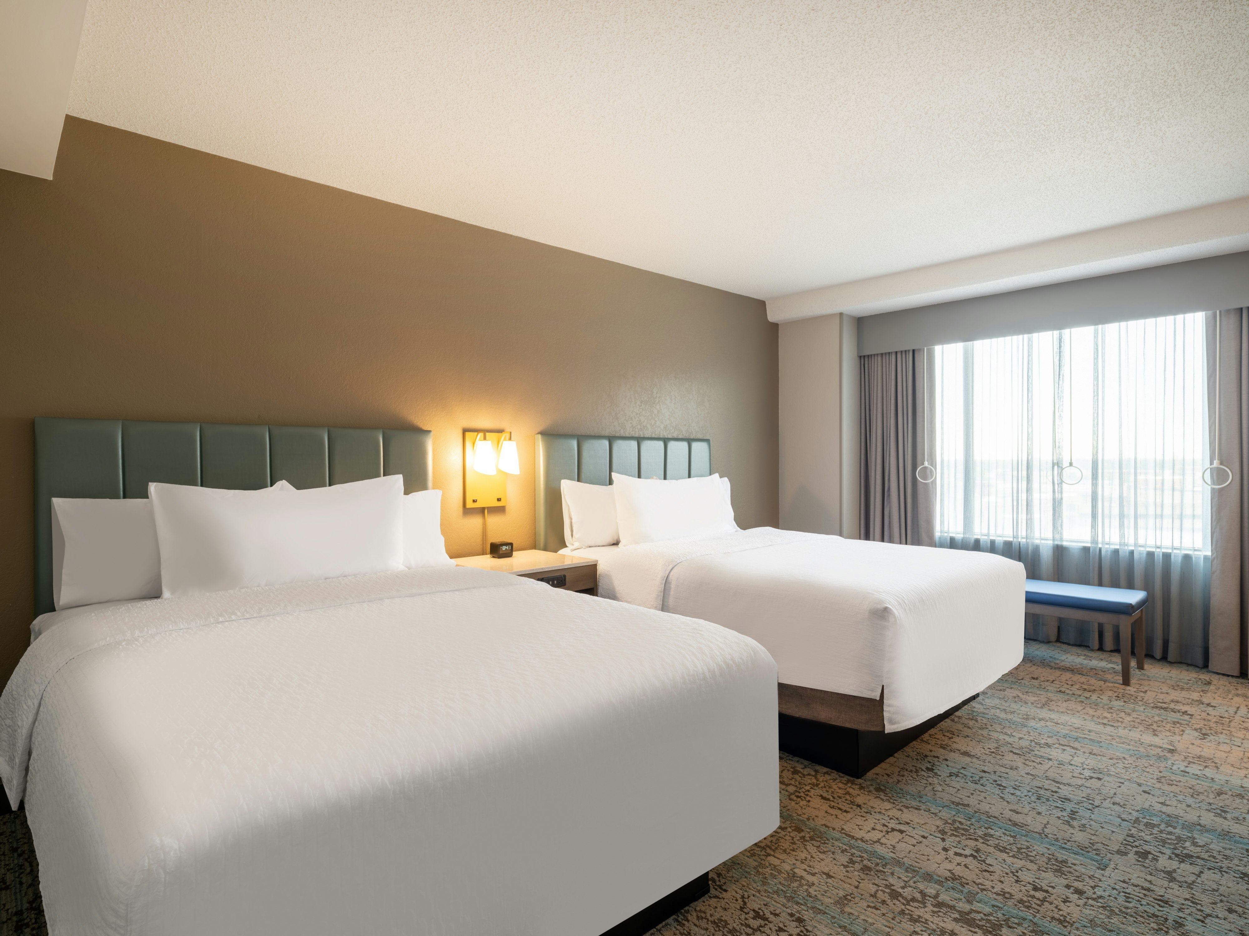 2 Bedrooms, Suite, 1 King or 2 Queen Beds