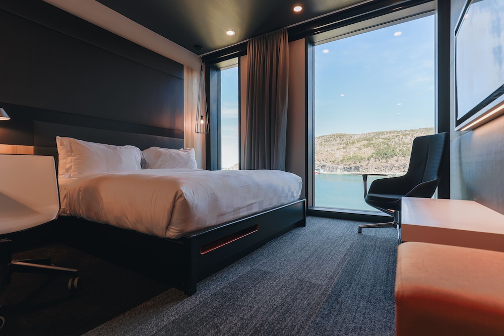 Alt Hotel St Johns 12/36