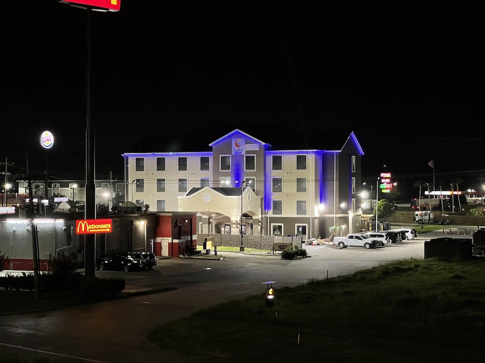 Comfort Inn Orange I-10 9/44