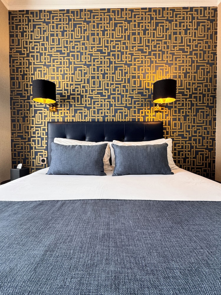 Churchill Hotel Bayeux 9/50