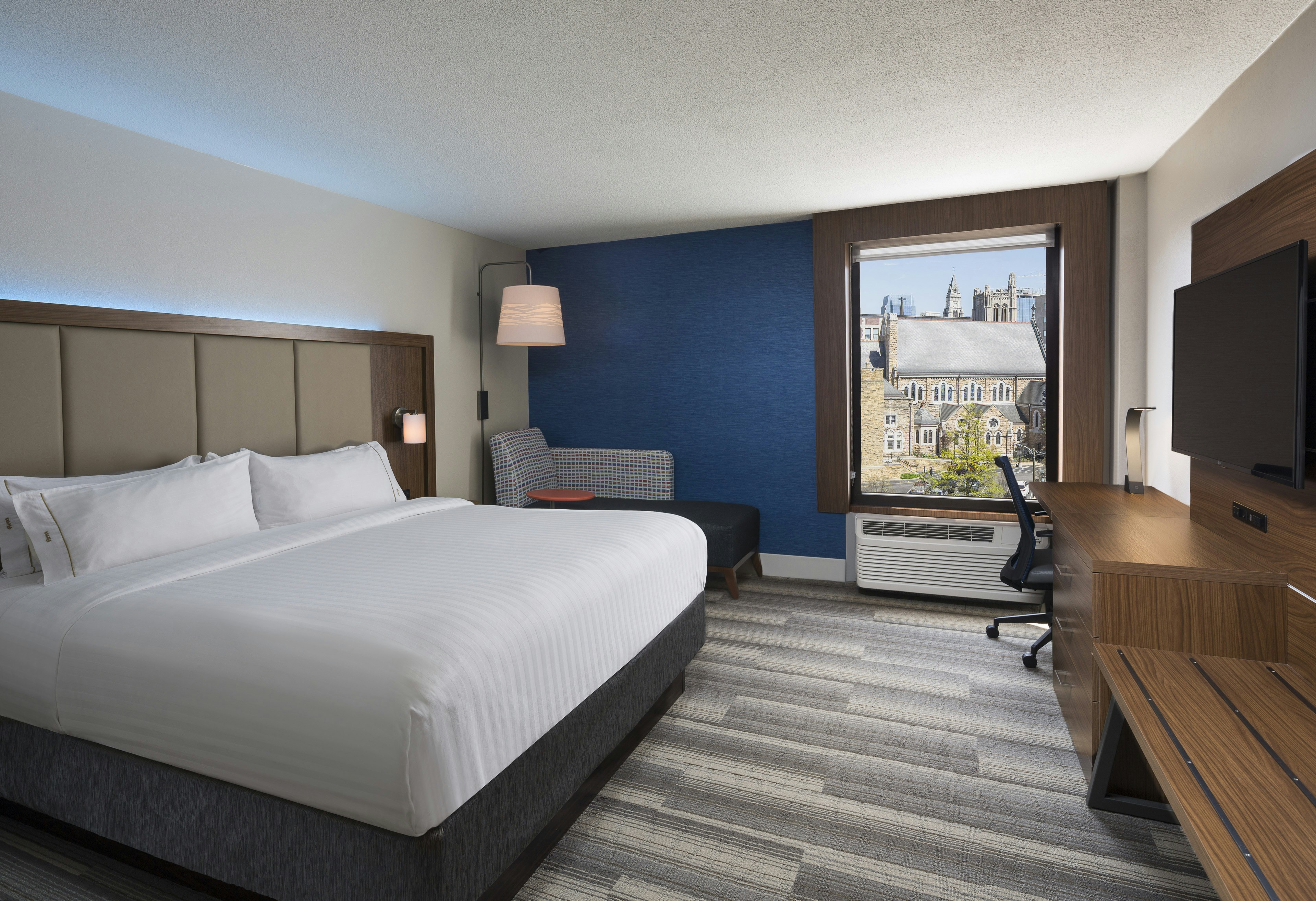 غرفة بسرير كينج لذوي الإعاقة