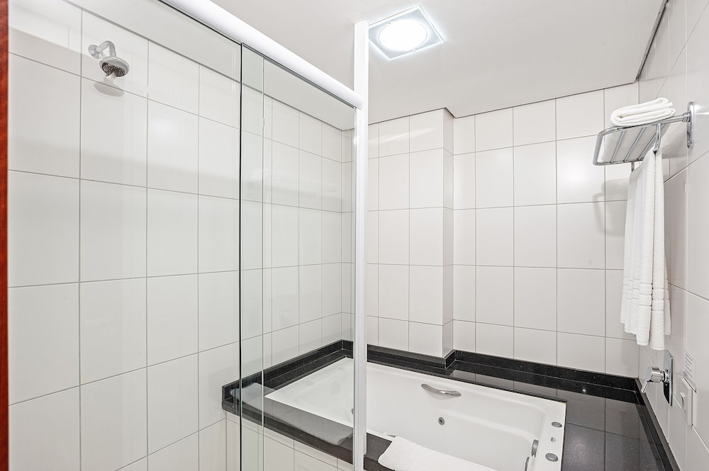 Firenze Business Hotel (ex Slaviero Essential Palhoca Viacatarina) 12/63