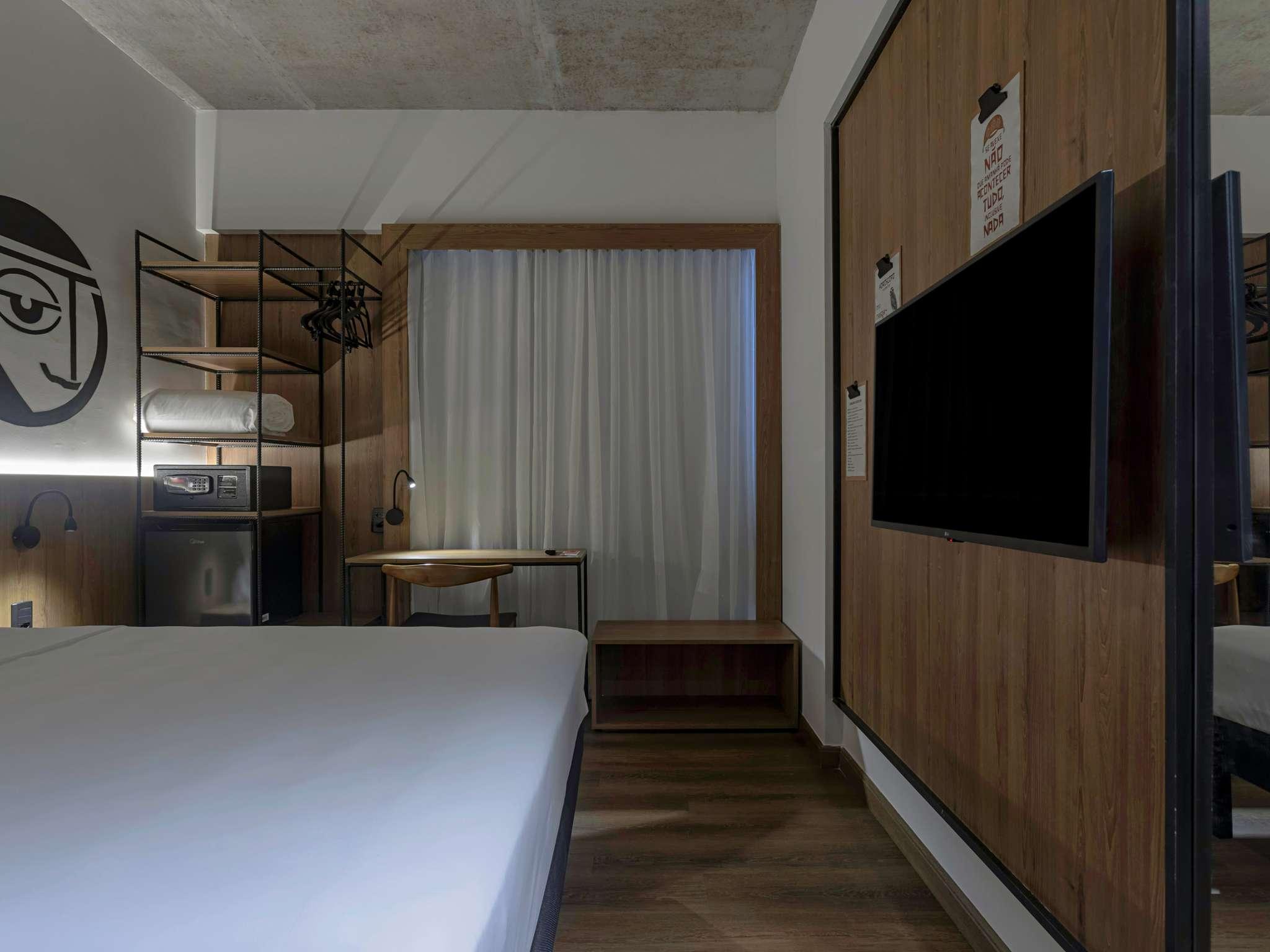 Standard, Double Bed, Side Sea View