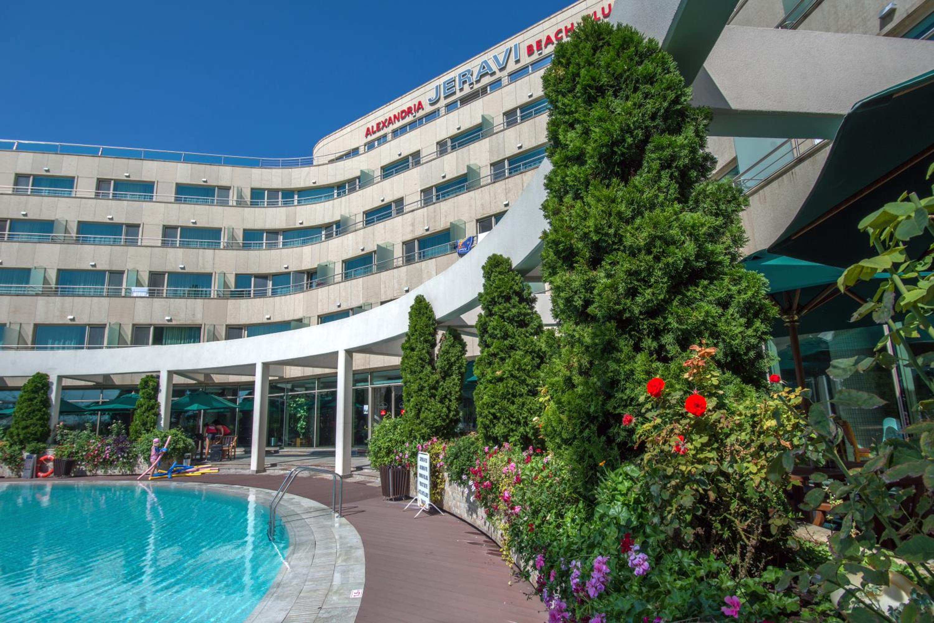 Jeravi Hotel 7/56