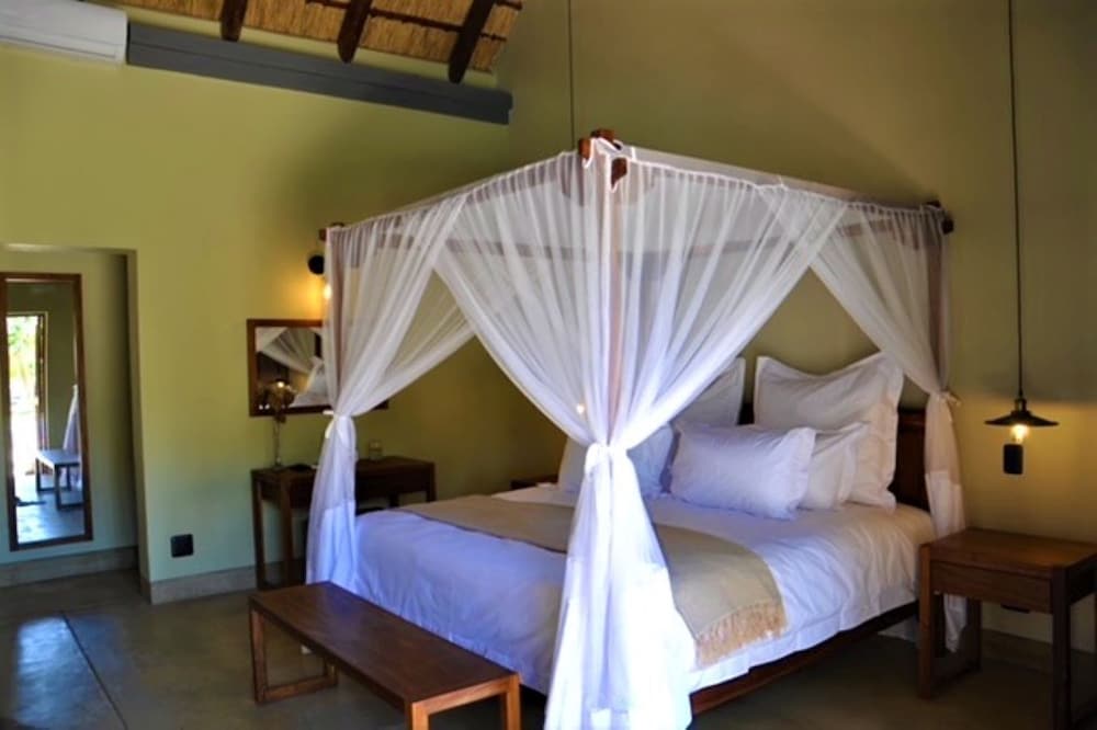 La Lechere Guest House 10/50