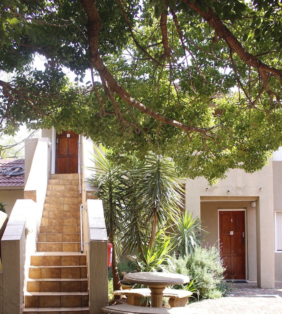 African Sky Guest House 1/50