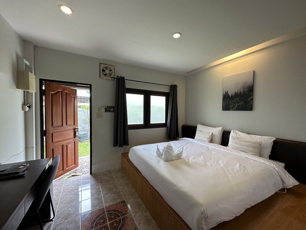 STANDARD, TWIN BEDS
