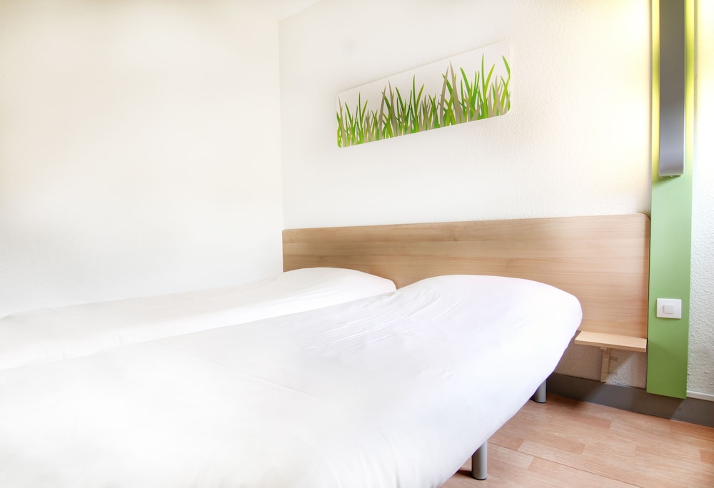 Ibis Budget Chateaudun 25/52