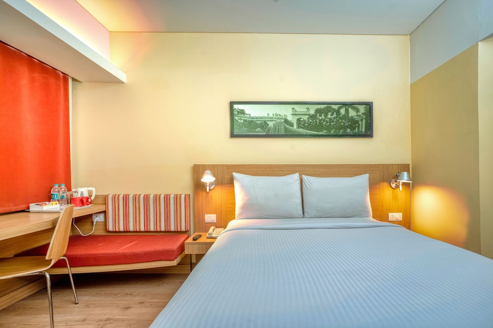 IBIS HYDERABAD HITEC CITY 16/70