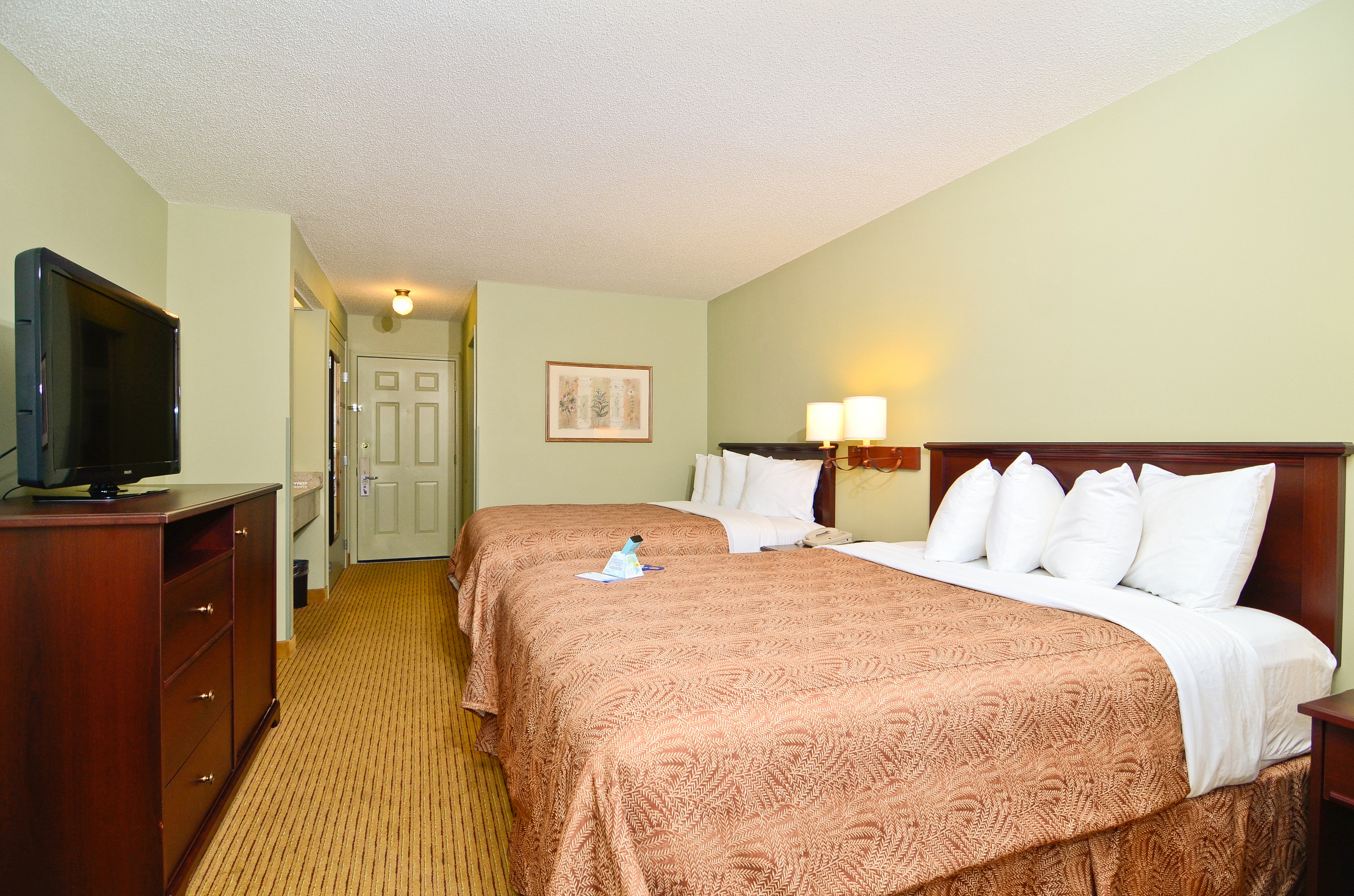 Best Western Plus Concord Inn 15/75
