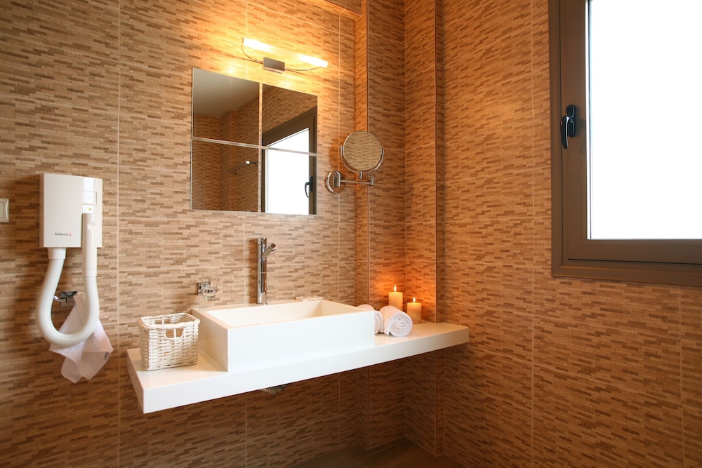 Bourtzi Boutique Hotel 40/64