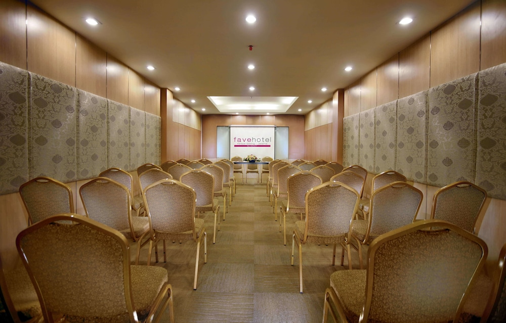 favehotel Kelapa Gading 40/54