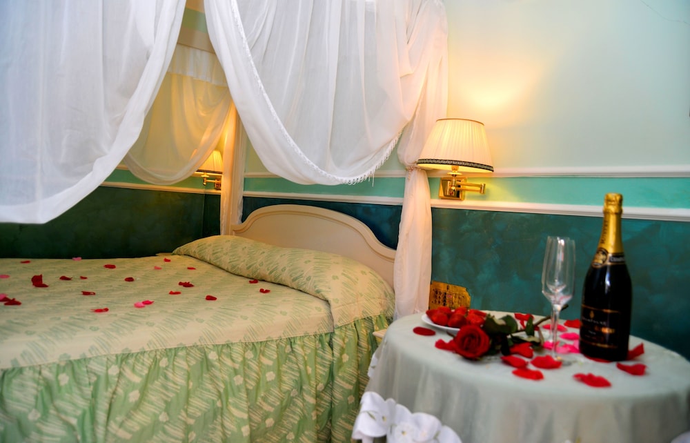 Afrodite Boutique Hotel 38/64