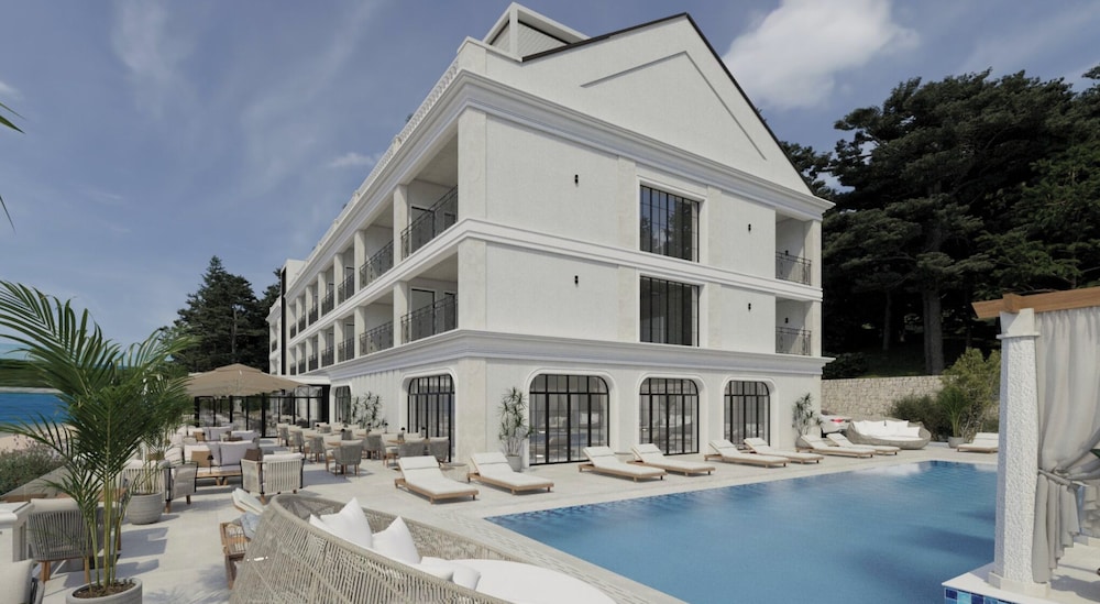 Hotel Antica 4/50