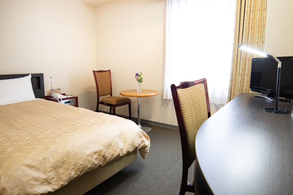 HOTEL CONTINENTAL 16/64