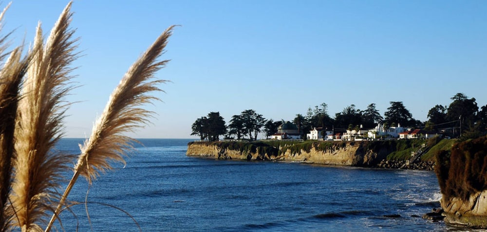 West Cliff Inn - A Four Sisters Inn 54/59