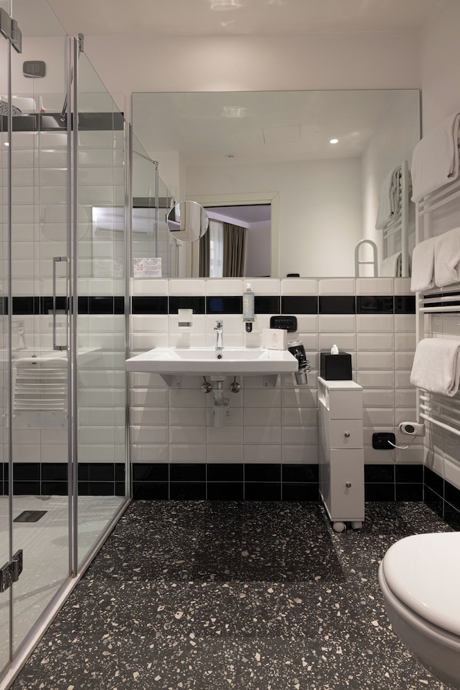 غرفة أساسية بسرير كوين، Stadt Hotel Citta 3/3