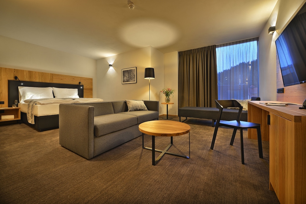 Grand Hotel Hradec 29/50