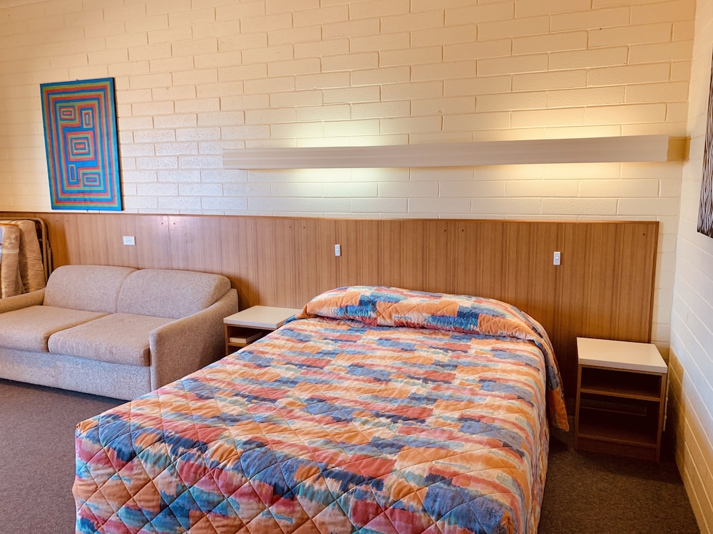 Opal Inn Hotel Motel 14/68
