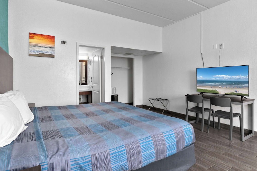 ROOM, KING BED, ACCESSIBLE