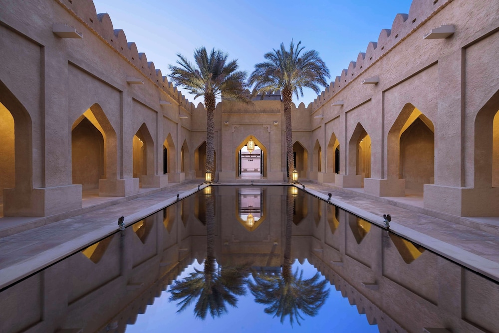 swimming pool spa