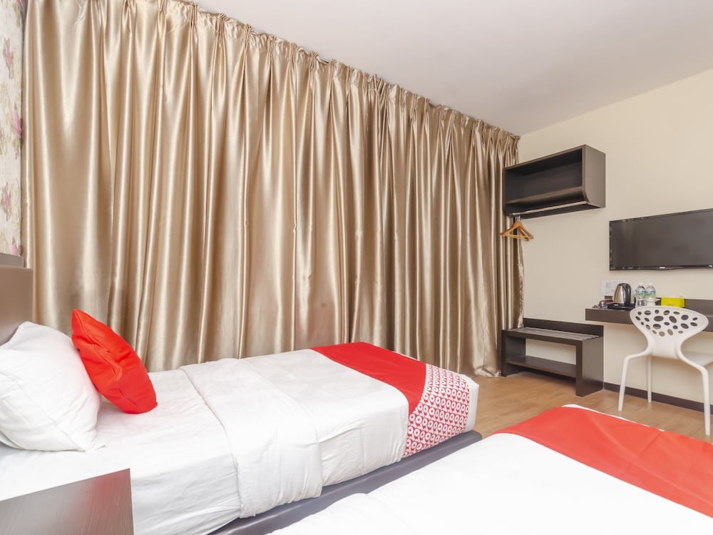 OYO 1214 Oro Hotel 13/19