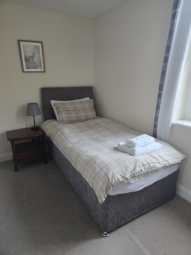 The Millcroft Hotel 3/50
