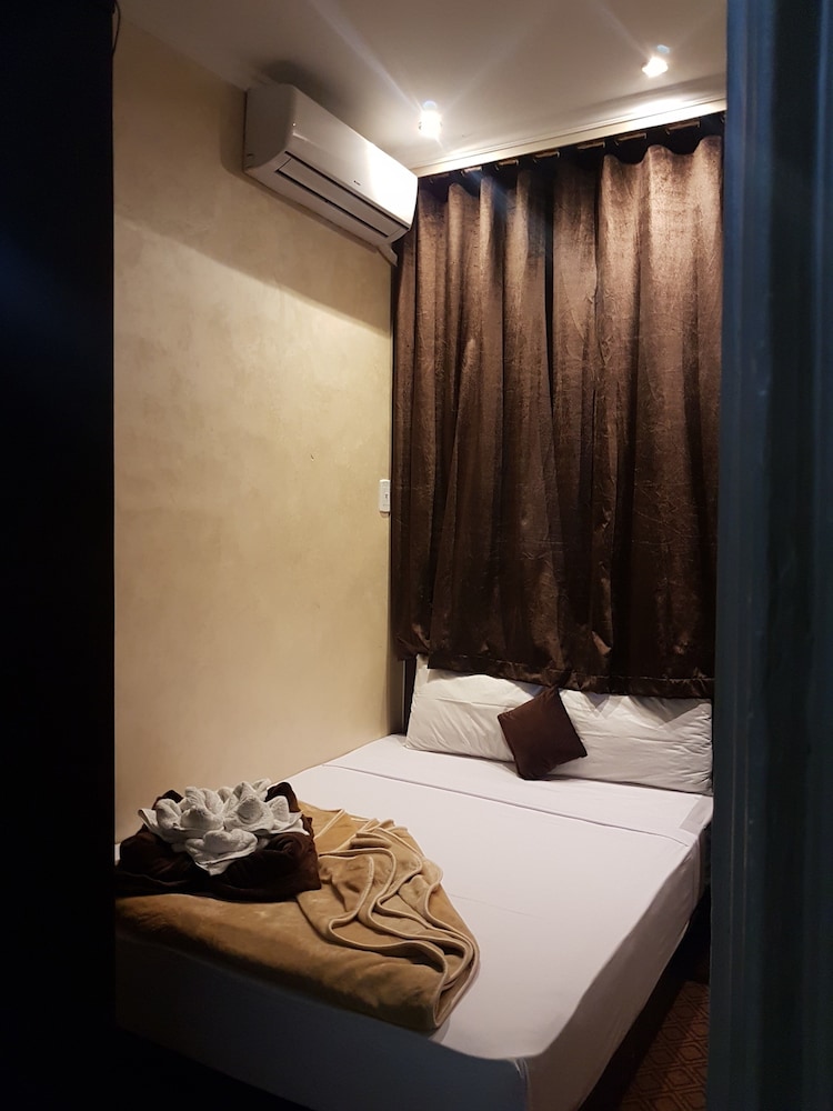 ECONOMY, DOUBLE BED