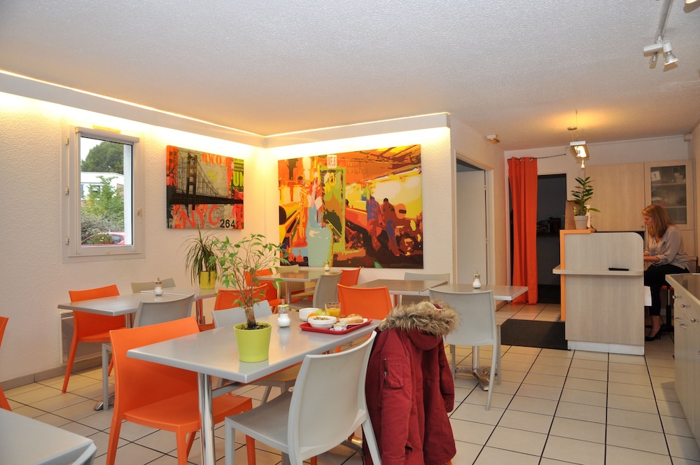 restaurant-cafeteria