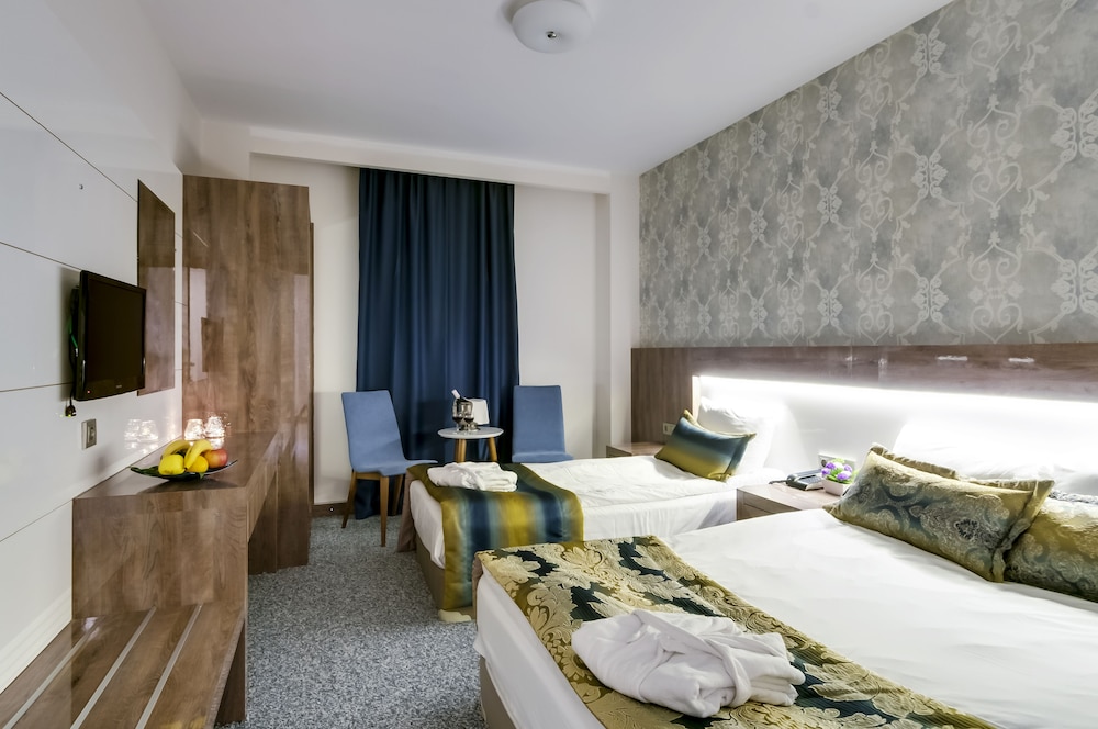 Park Yalcin Hotel 7/23