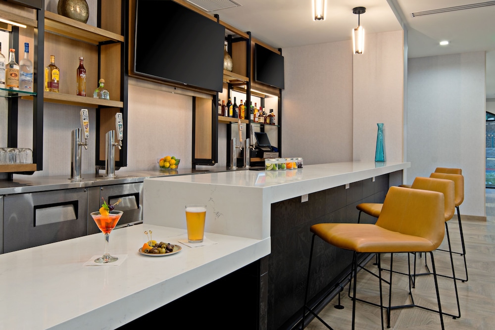 SpringHill Suites by Marriott Valencia 29/38