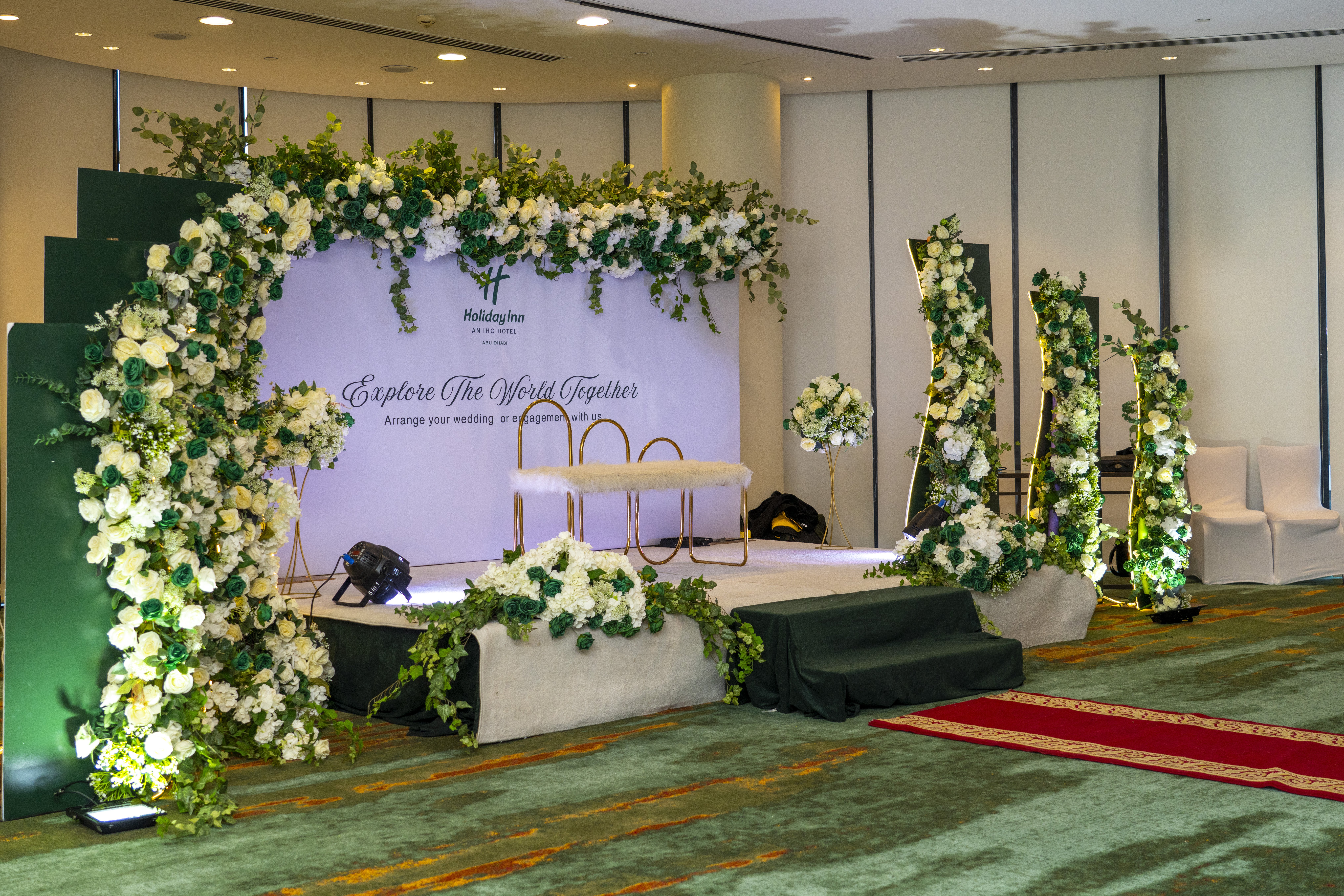Holiday Inn Abu Dhabi Hotel 67/73