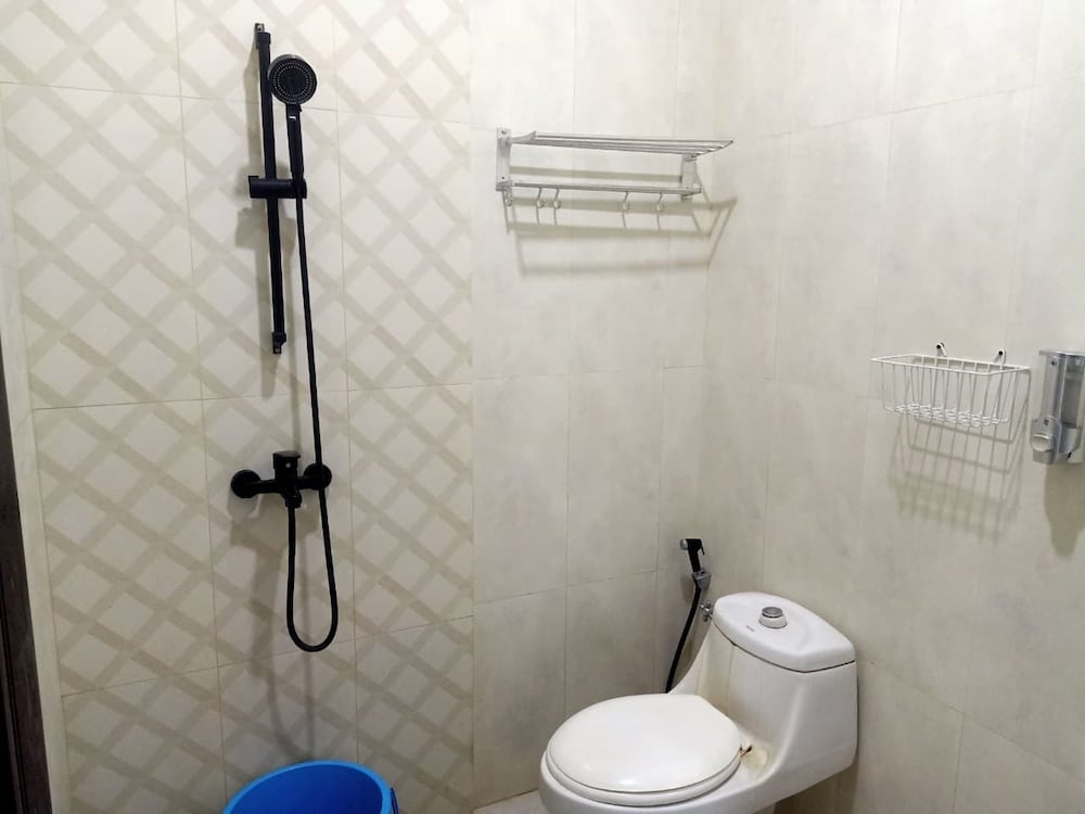 Hotel O Guest House Amalia Malang 52/52