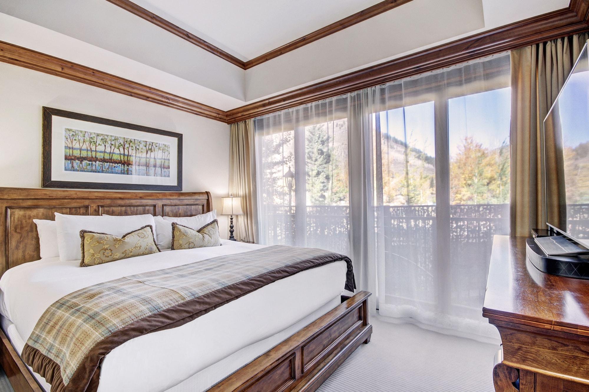 2 Bedrooms, Residence, Valley View
