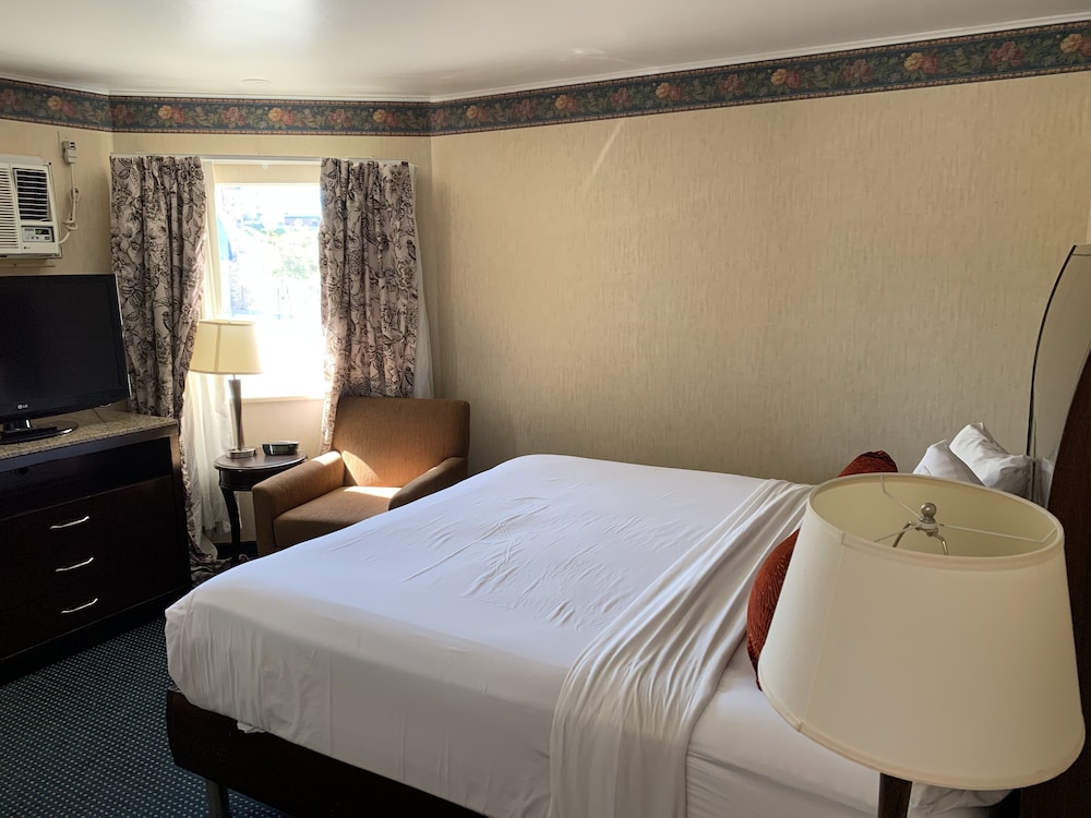 Travelodge By Wyndham Rapid City 16/31