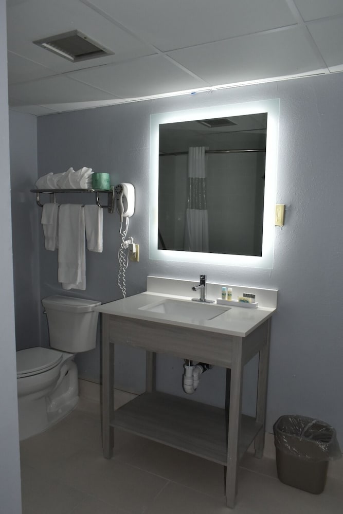 Comfort Inn Hyannis - Cape Cod 37/39