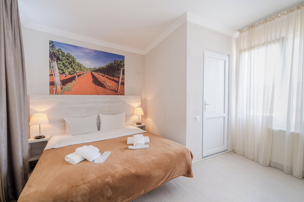 BASIC, DOUBLE BED