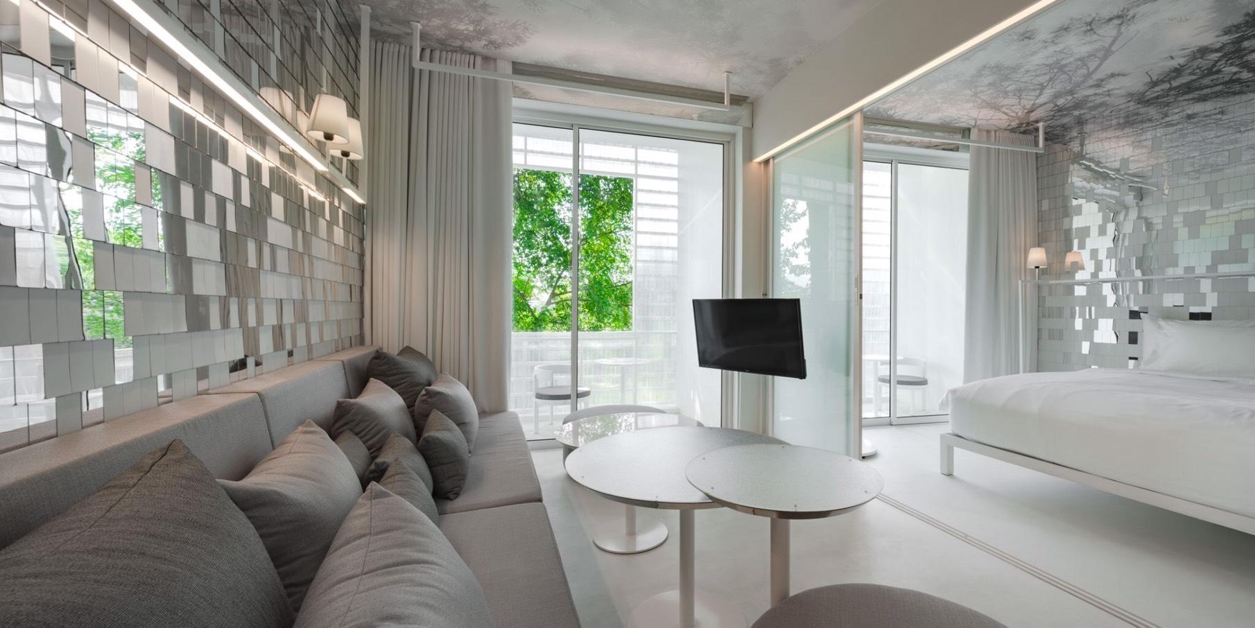 Suite, River View