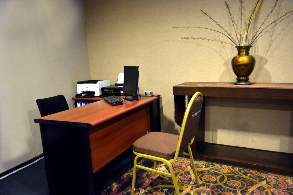 Swiss-Belhotel Danum Palangkaraya 58/68