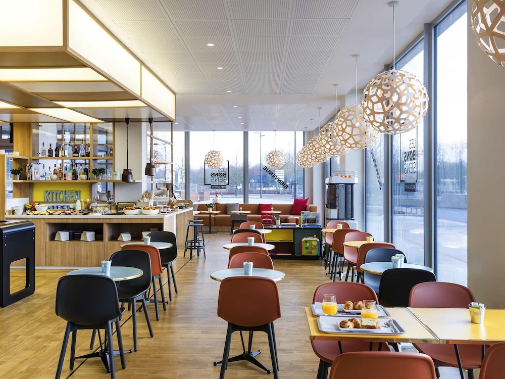 Ibis Styles Guyancourt Versailles 45/69