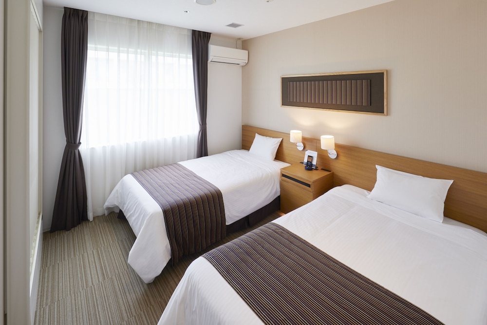 HOTEL ROTTERDAM Huis Ten Bosch 29/60