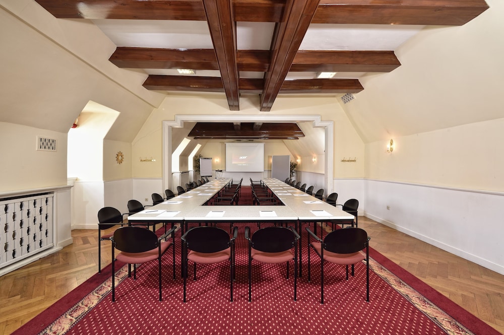 Hotel Graf von Mansfeld 37/50