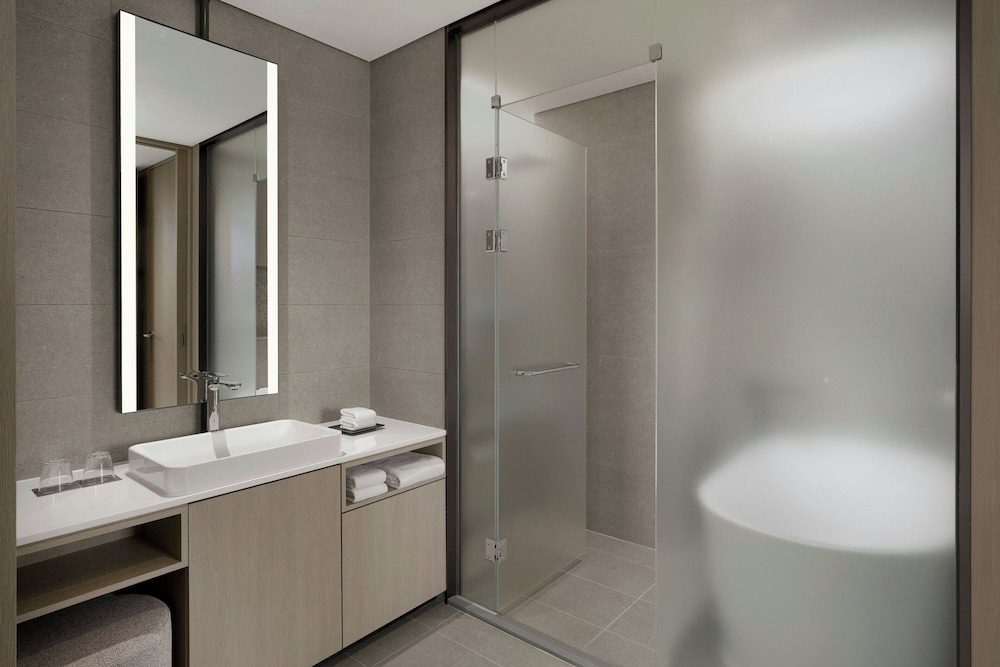 AC Hotel Seoul Geumjeong 47/48